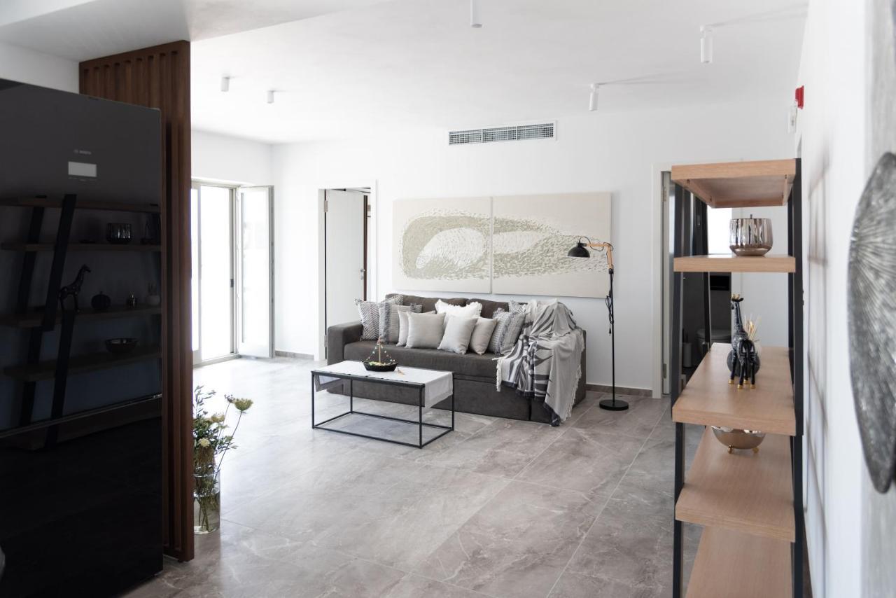 Golden Bay Luxury Villas And Suites Chrisi Akti  Dış mekan fotoğraf