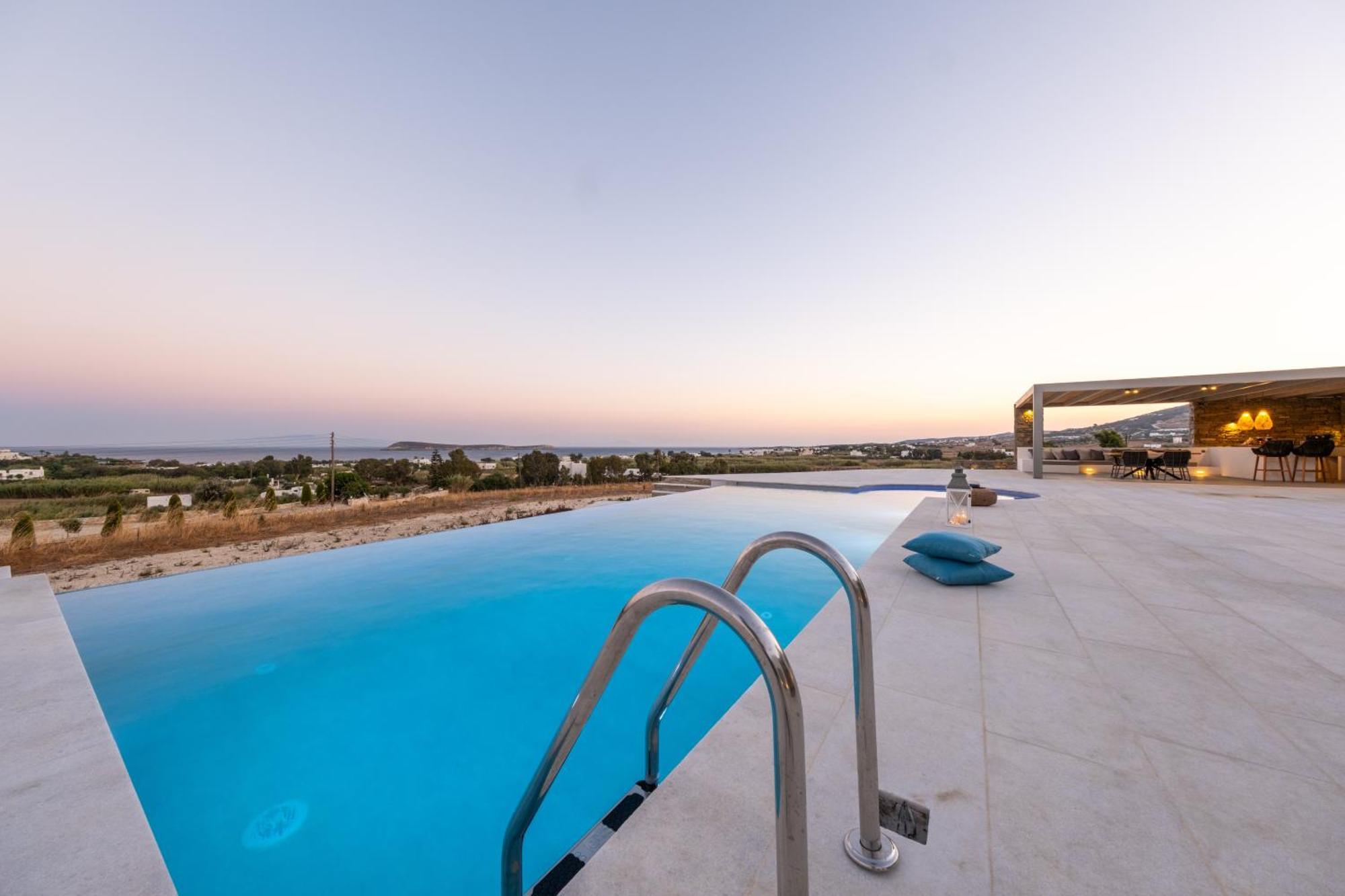 Golden Bay Luxury Villas And Suites Chrisi Akti  Dış mekan fotoğraf