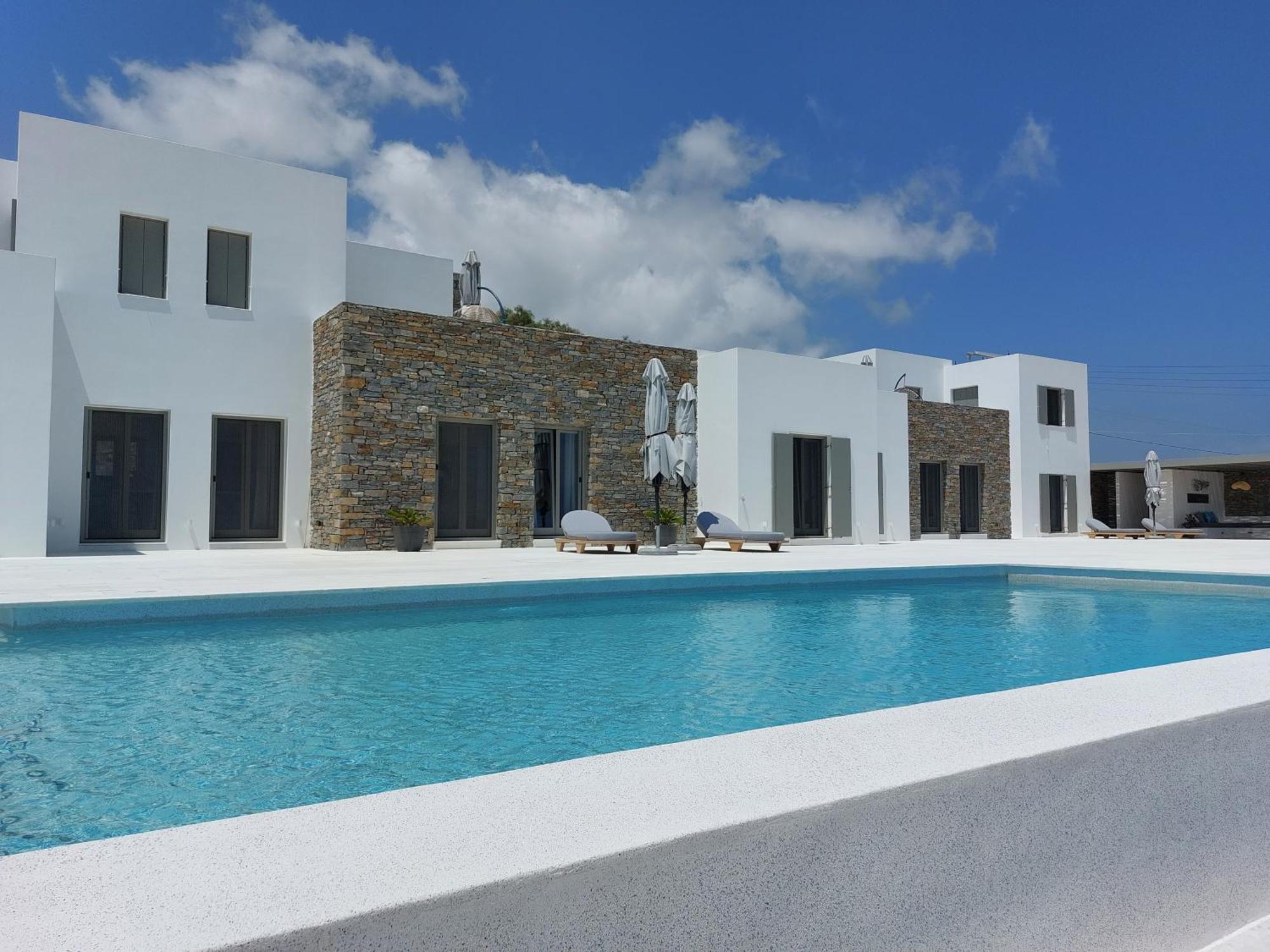 Golden Bay Luxury Villas And Suites Chrisi Akti  Dış mekan fotoğraf