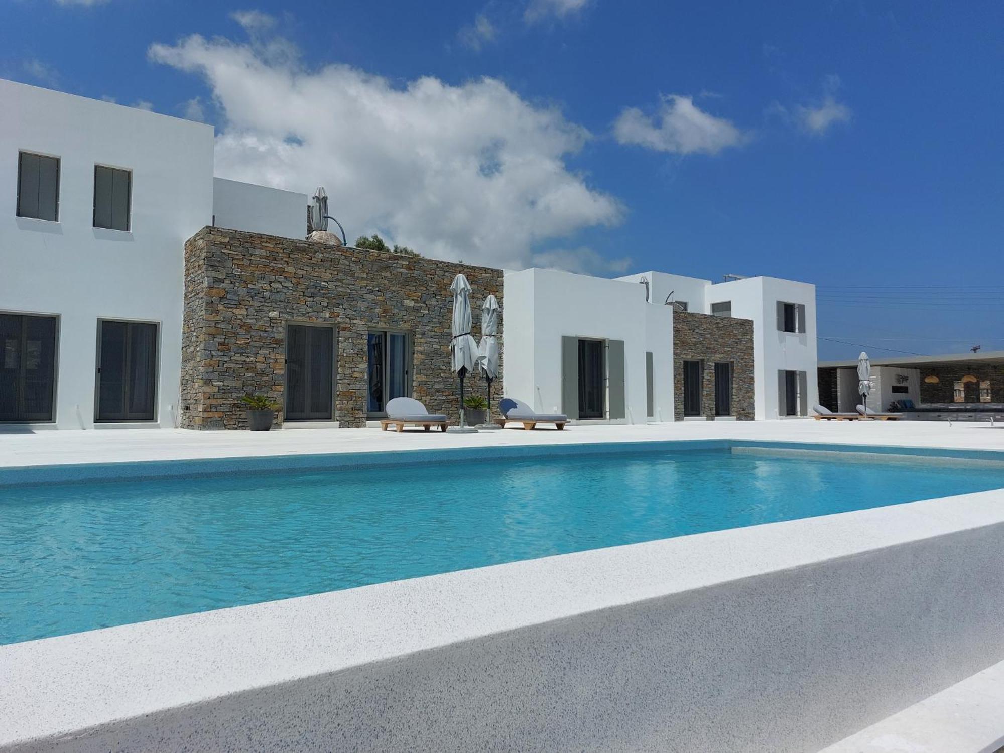 Golden Bay Luxury Villas And Suites Chrisi Akti  Dış mekan fotoğraf